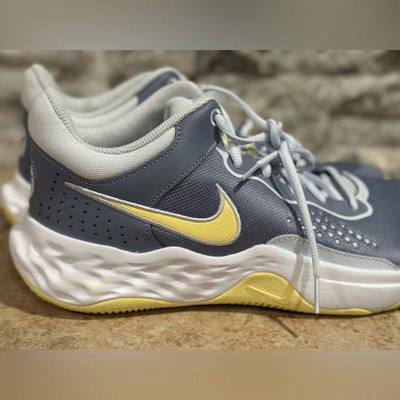 NWOB Nike Fly.By Mid 3 Men’s Basketball Shoes - Ashen Slate/Football - Picture 10 of 12